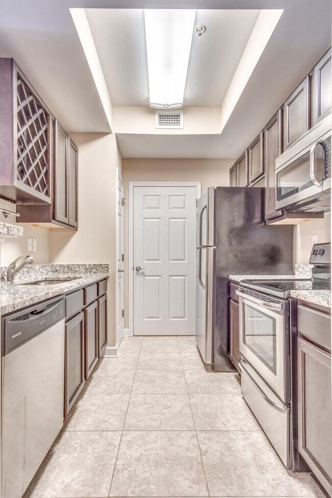 Building Photo - The Residences at Cypress Preserve. 2B/2B ...