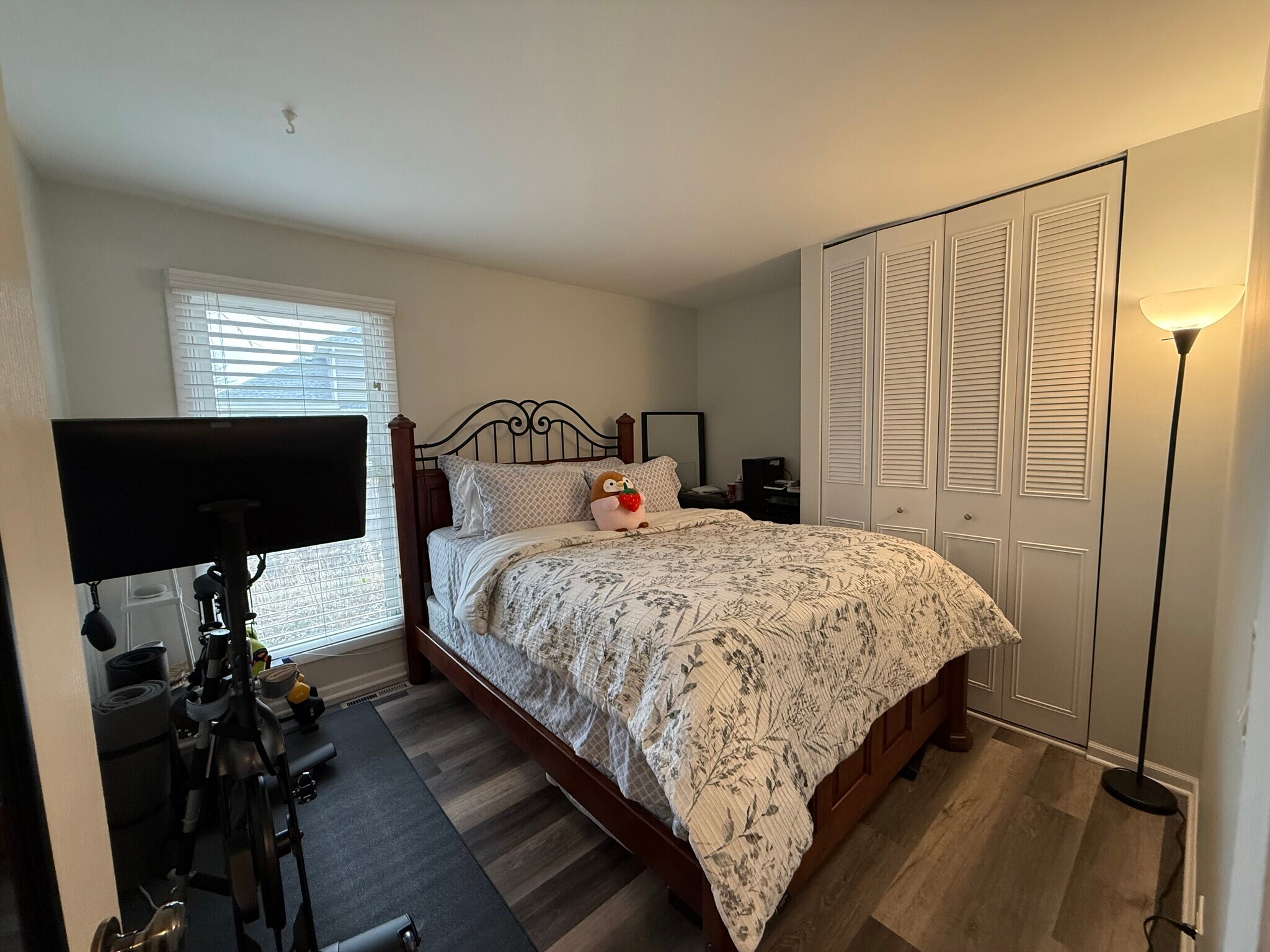 Building Photo - 837 Garfield Ave