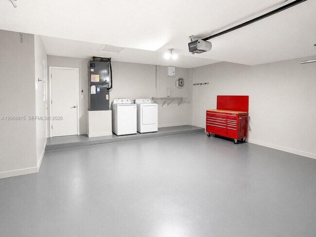 Building Photo - 448 Sailboat Cir