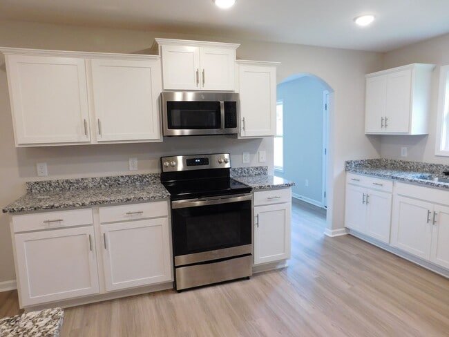 Building Photo - 500 Odham Ln