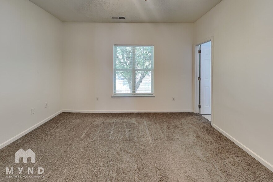 Building Photo - 6325 Mallard View Ln