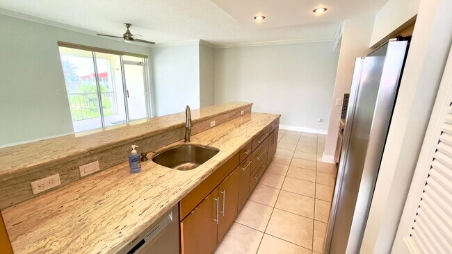 Building Photo - 107 Half Moon Cir