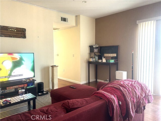 Building Photo - 155 S Oxford Ave