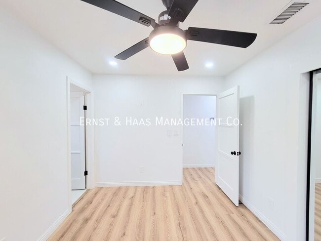 Building Photo - 5019 Ashworth St