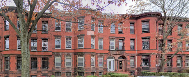 Building Photo - 1905 Beacon St