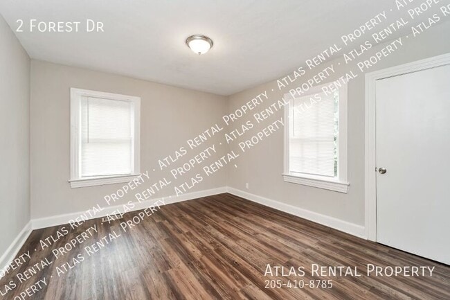 Building Photo - 2 Forest Dr