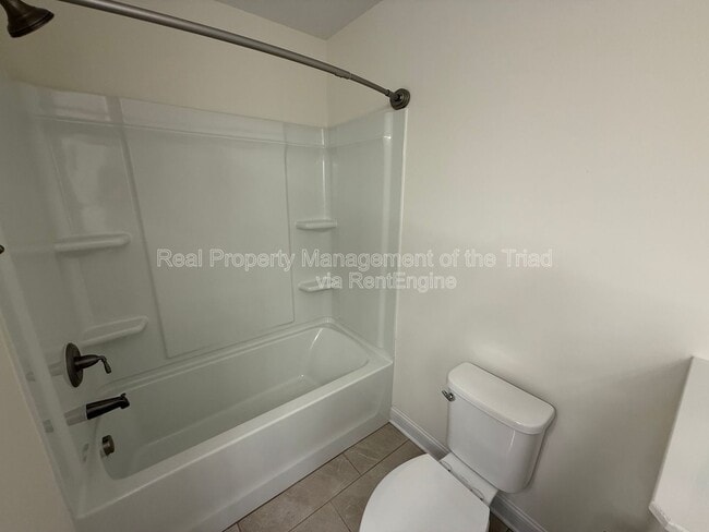 Building Photo - 5741 Marblehead Dr