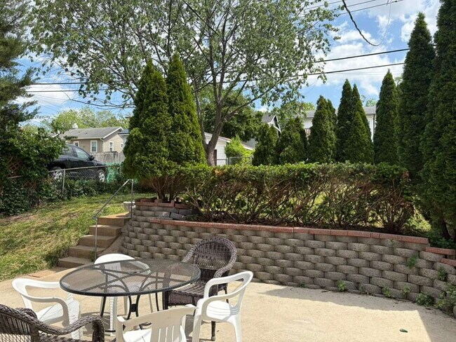 Building Photo - 6926 Hurst Ct