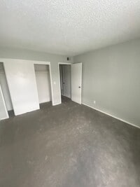 Building Photo - Updated 1 bedroom 1 bathroom in High Hollows!