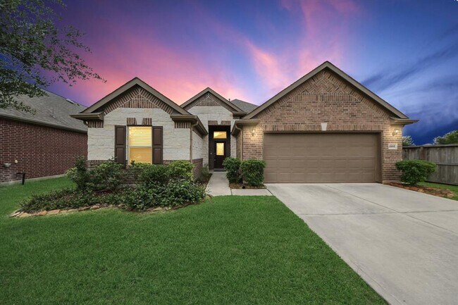 Primary Photo - 3302 Regal Park Ln
