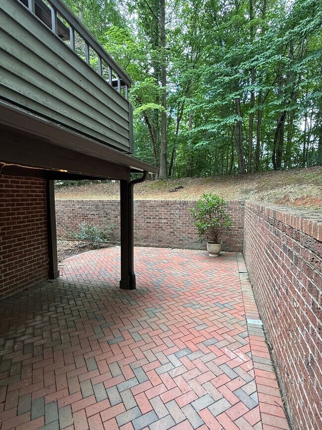 Building Photo - 7434 Newmans Ln