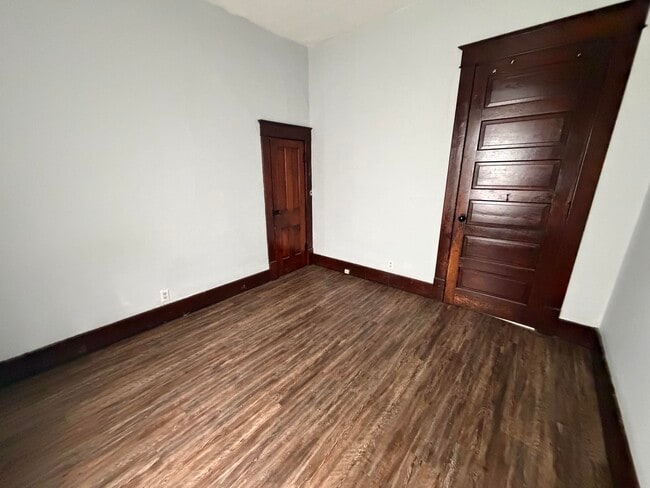 Building Photo - 35 Pennsylvania-