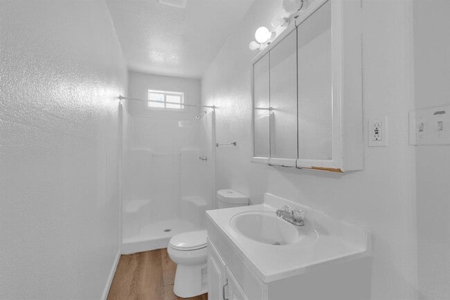 Building Photo - 8503 Rosemary Ln