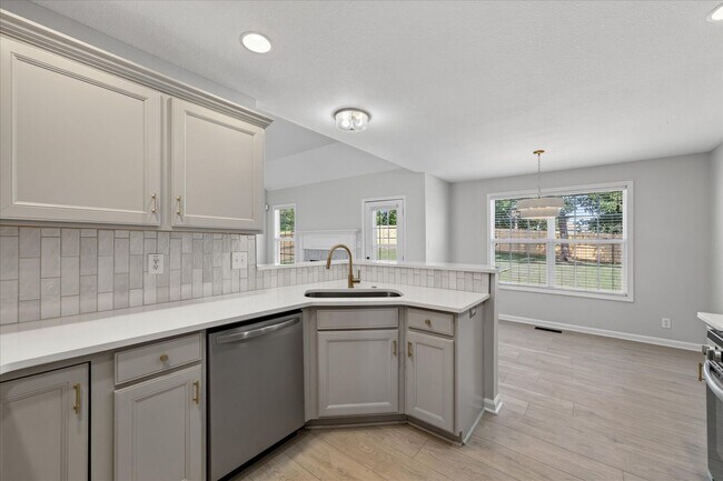 Building Photo - 3109 Holly Point