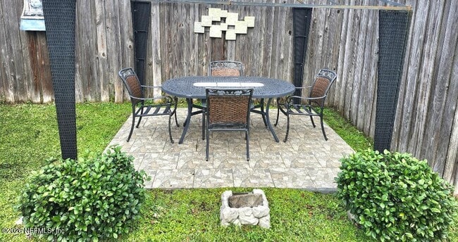 Building Photo - 6931 Cane Grass Ln E