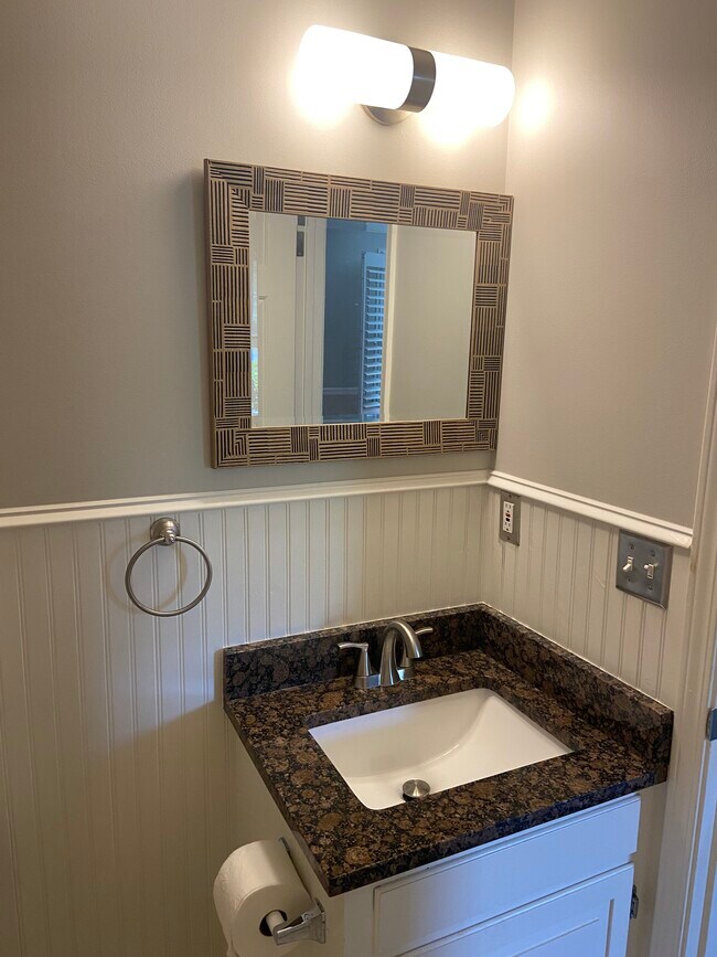 half-bath - 1118 Old Roswell Rd