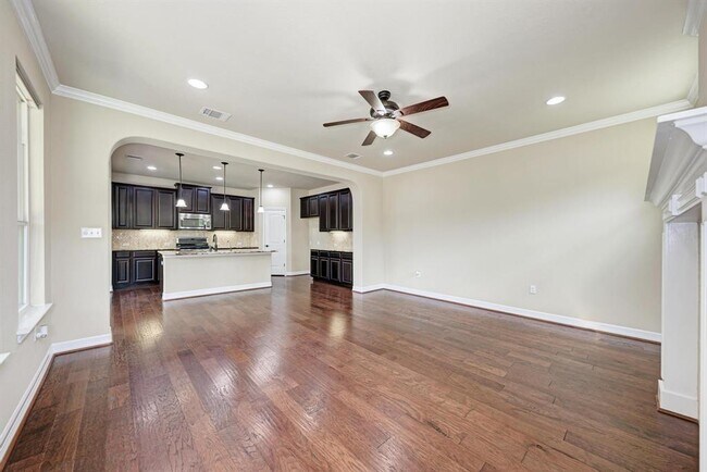 Building Photo - 12300 Terraza Cir
