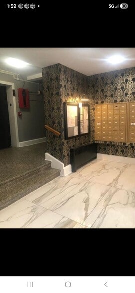 Lobby entrance - 165 Vroom St