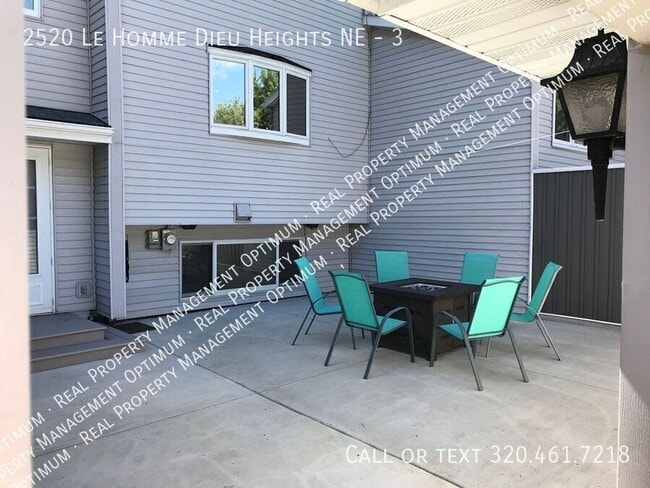 Building Photo - 2520 Le Homme Dieu Heights NE