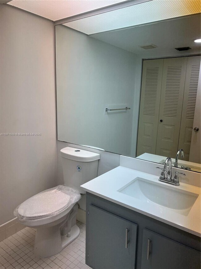 Building Photo - 1200 SW 125th Ave