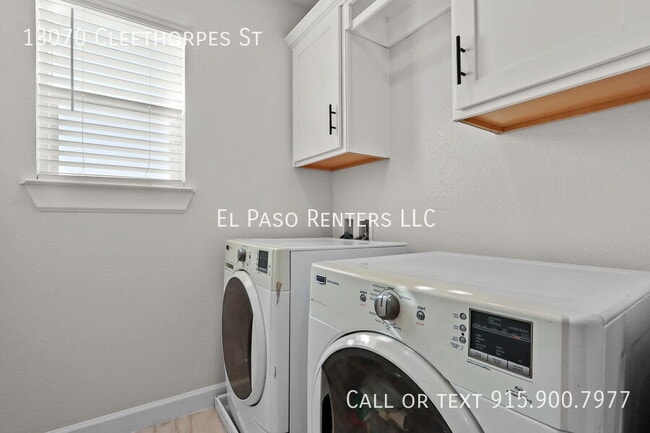 Building Photo - 13070 Cleethorpes St