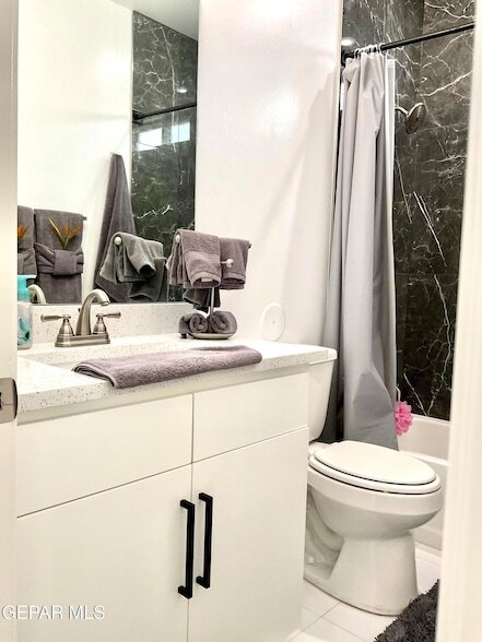 Building Photo - 8919 Eclipse St