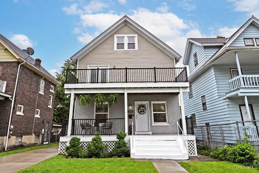 Building Photo - 3423 Algona Pl