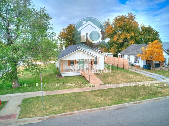 Building Photo - Norman 3 Bed 2 Bath New Custom Build Available for Immediate Move!!
