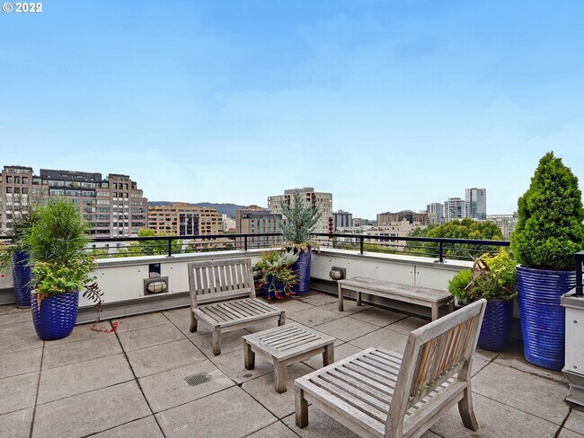 Building Photo - North Park Lofts - Historic Pearl District Warehouse Studio w/parking/most utilities/private balc...