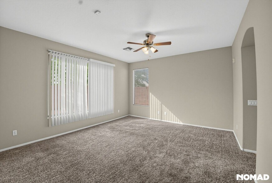 Building Photo - 3314 N 126th Dr