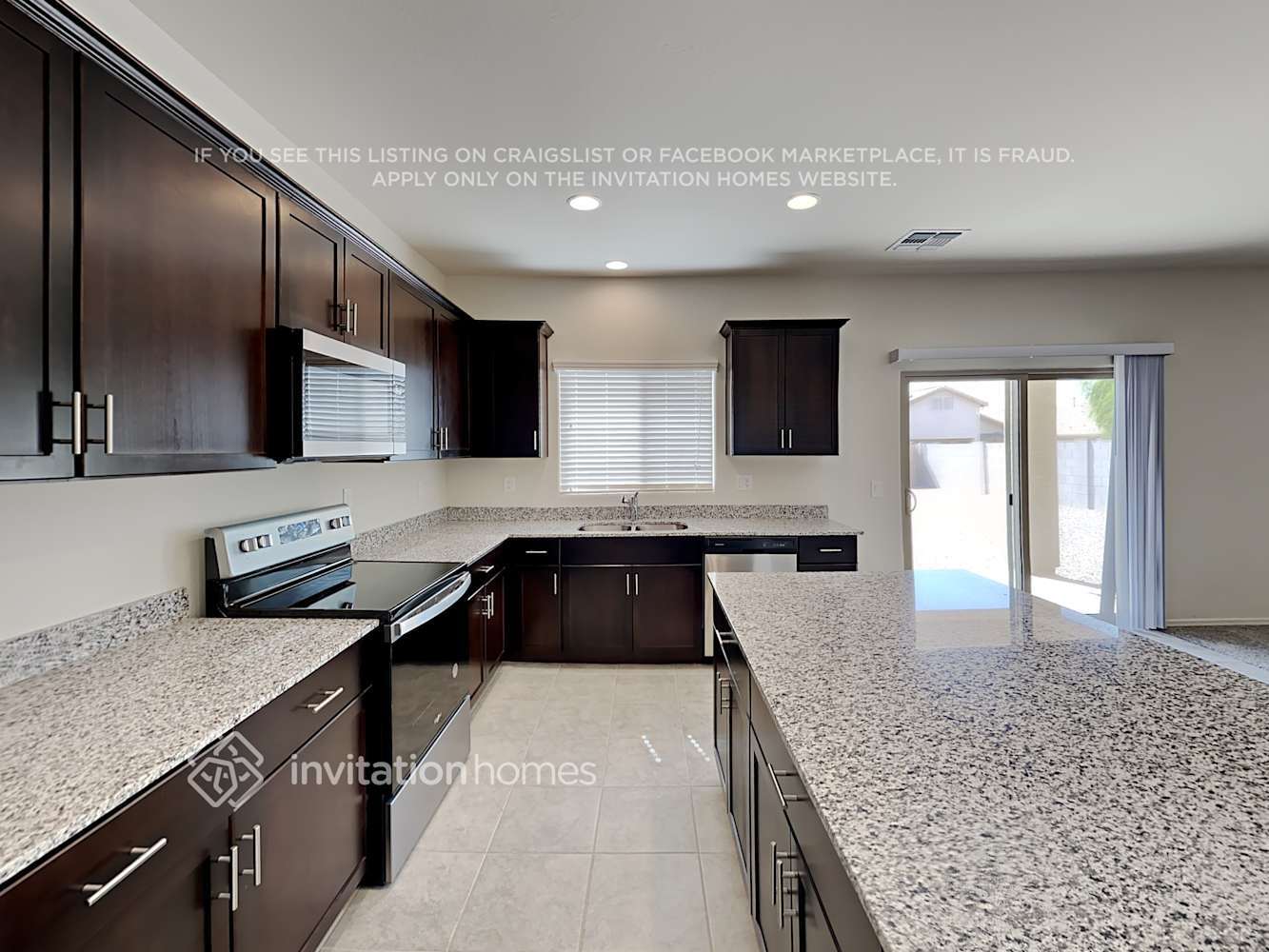 Building Photo - 18566 N Desert Willow Dr
