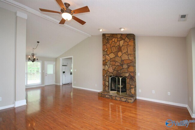 Building Photo - 132 Bibb Dr