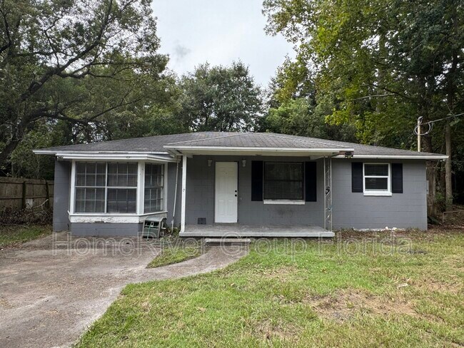 Building Photo - 4450 Englewood Ave