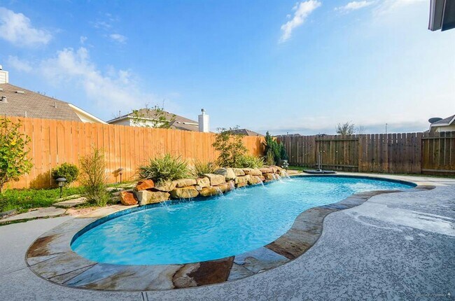 Building Photo - 2418 Grey Reef Dr