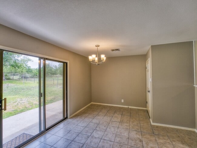 Building Photo - 207 McGee Trail