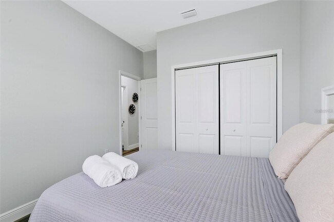 Building Photo - 189 Statler St