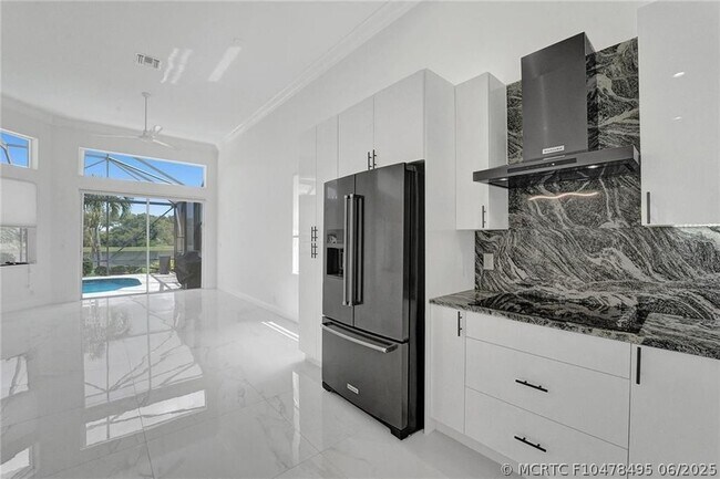 Building Photo - 7867 Monarch Ct