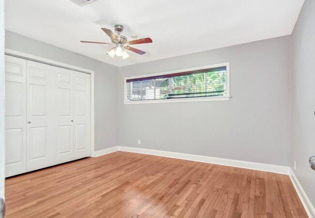 Building Photo - 2327 Dorrington St