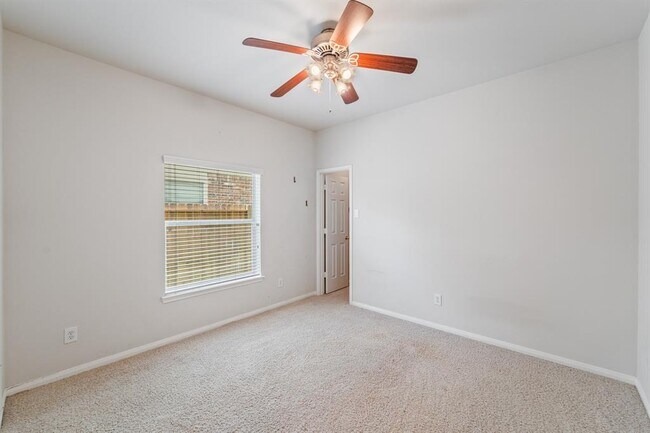 Building Photo - 13738 Sherburn Manor Dr
