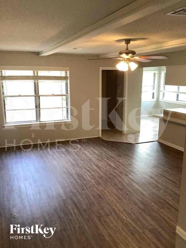 Building Photo - 10127 Carlow Ln