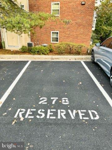 Building Photo - 1532 Lincoln Way