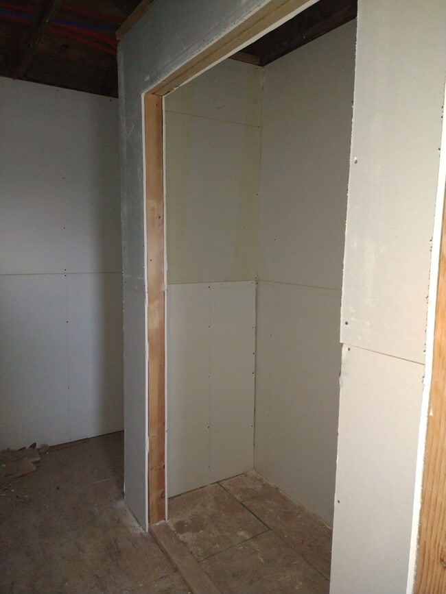 Building Photo - 506 S 4th St