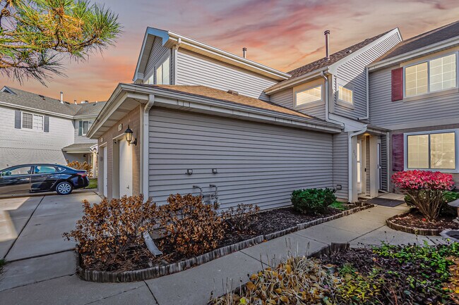 Building Photo - 239 Camel Bend Ct