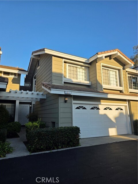 Primary Photo - 2211 Carob Way