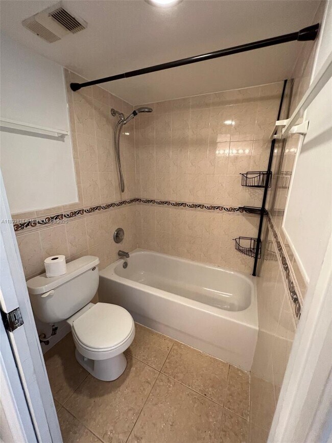 Building Photo - 1900 N Congress Ave