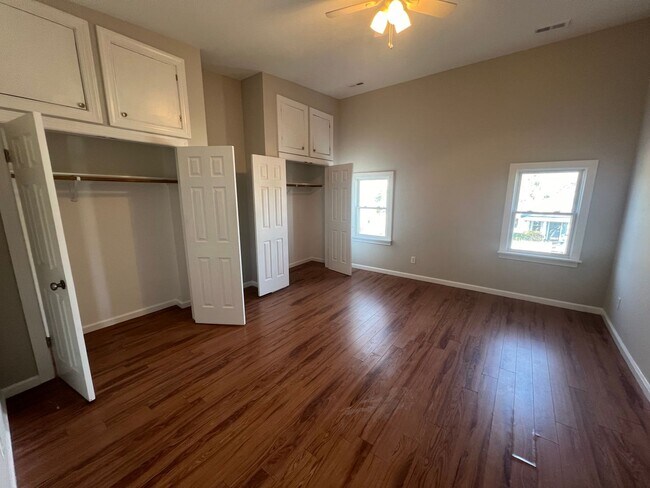 Building Photo - Beautifully Updated 2 bdrm/2bth Home Located in the Peter Paul Neighborhood mere minutes from Dow...