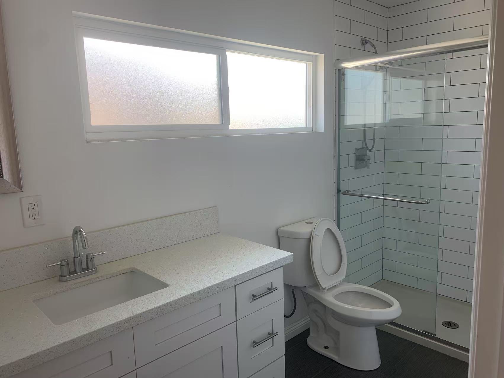 Building Photo - 5336 Huddart Ave