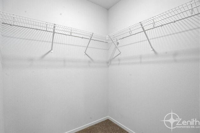 Building Photo - 7805 NE 100th Cir