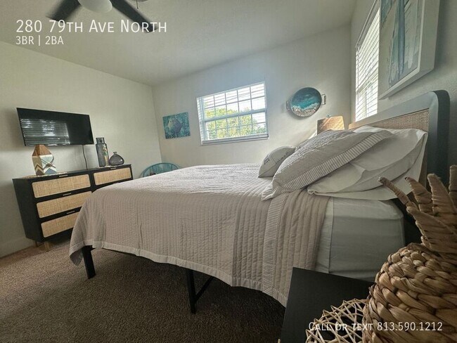 Building Photo - 280 79th Ave N