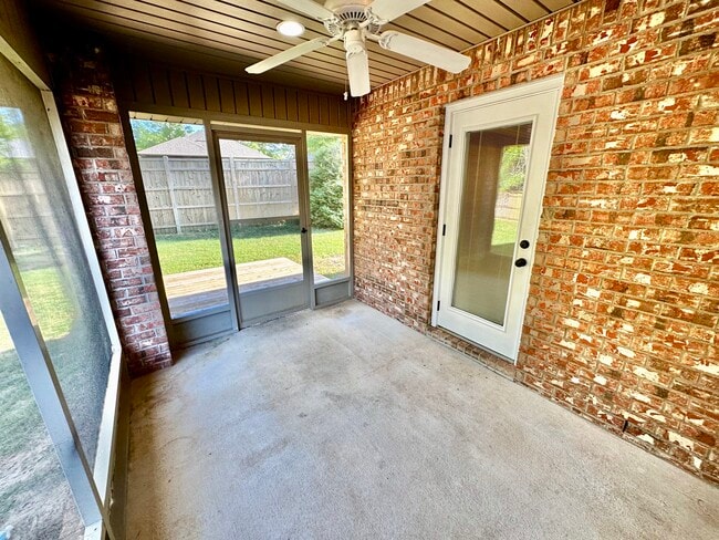 Building Photo - 8022 Brookside Ln